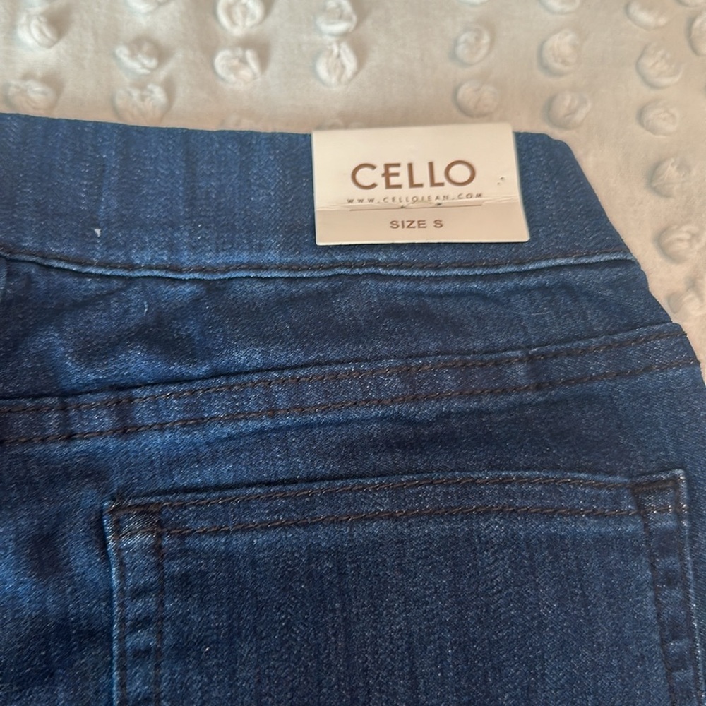 NWT CELLO Flare Jeggings S